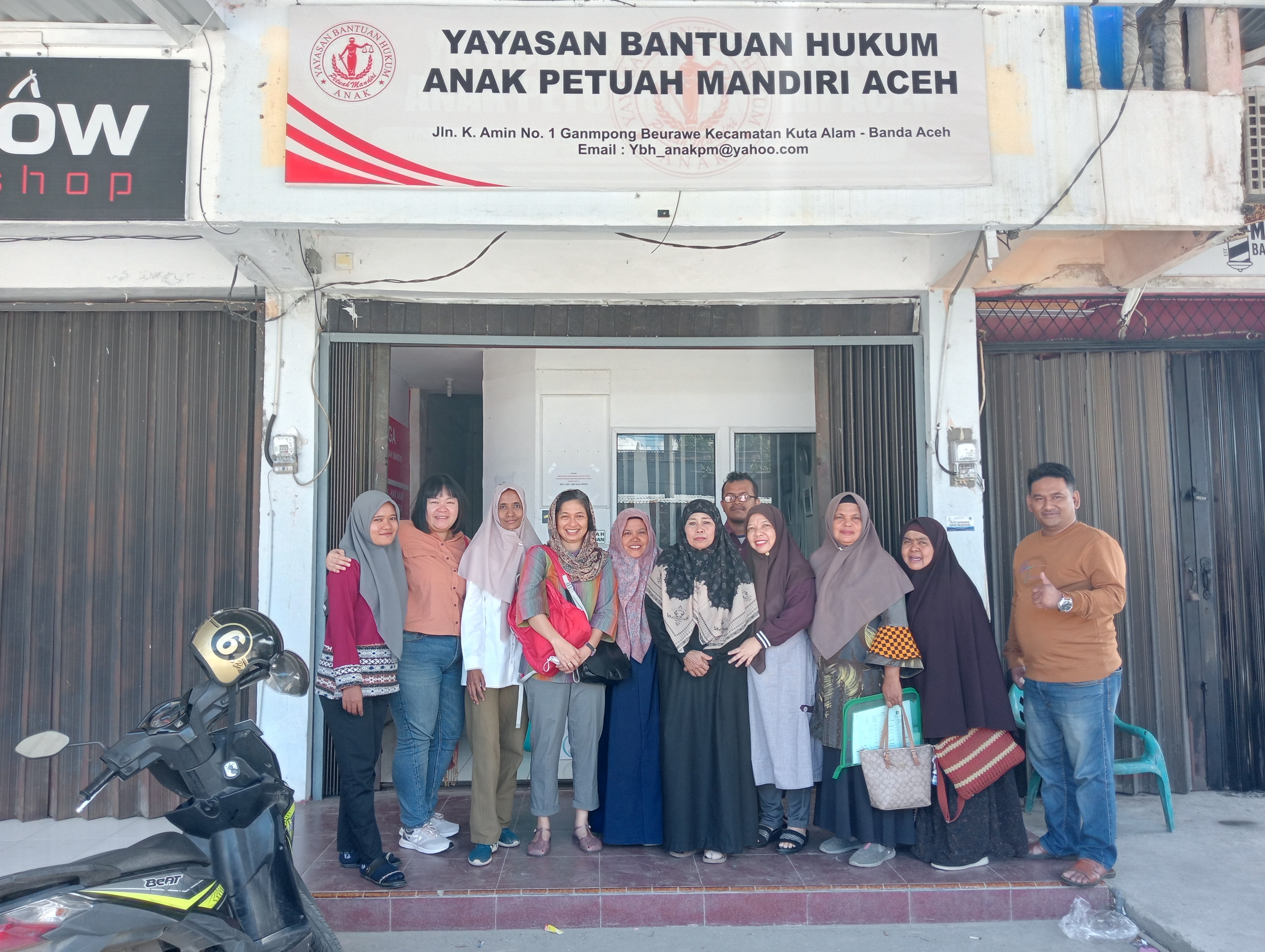Sesi pendampingan hukum YBHA Peutuah Mandiri